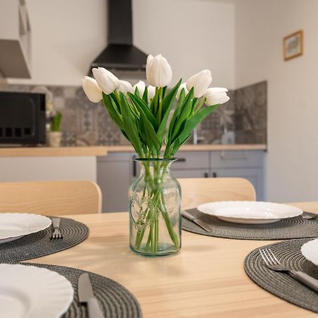 Tuenderkert Apartman ยูลา ภายนอก รูปภาพ